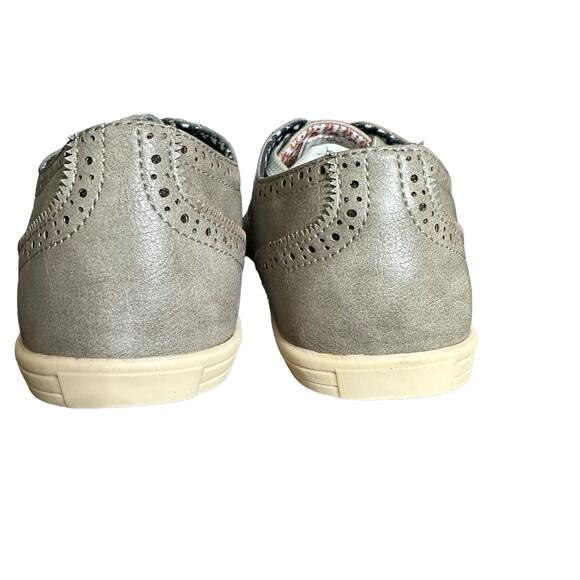 Ben Sherman Nicholas wingtip Oxford lt gray PU size 8 - Picture 7 of 9